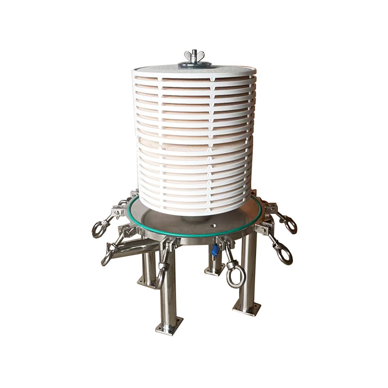 Lenticular Filter Housing